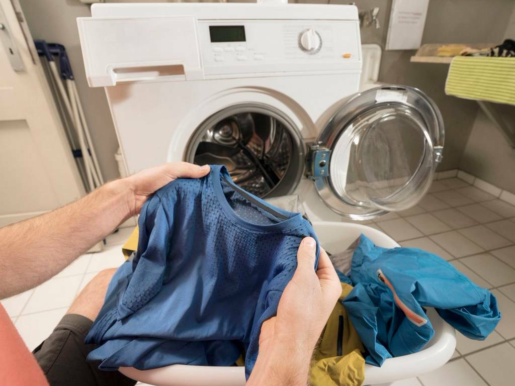Почему стиральная машинка рвет вещи
